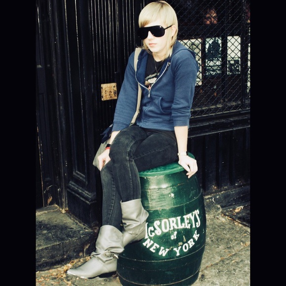 VINTAGE 1980s Slouchy Western Buckle Ankle Boots - Picture 6 of 6